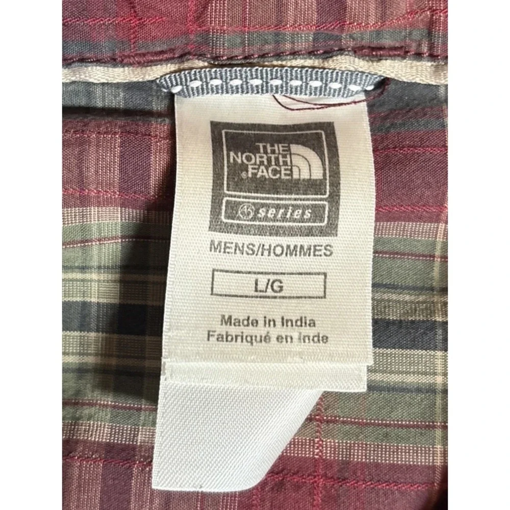 The North Face Men's Plaid Button Down Size Large